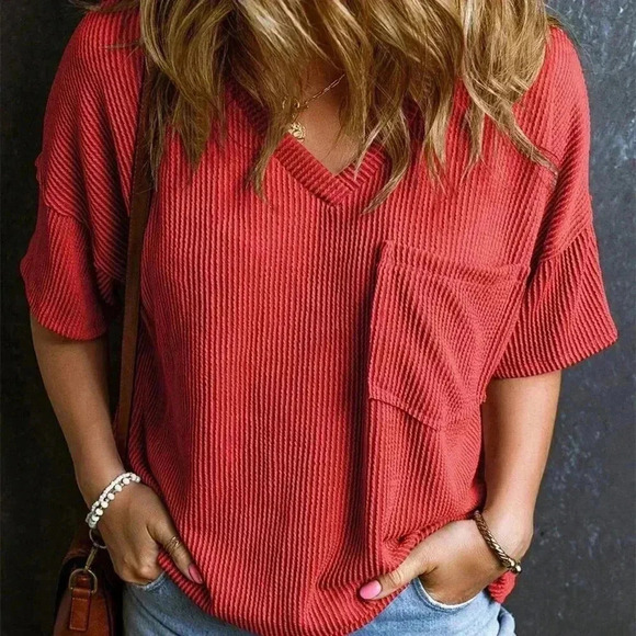 Redwood Casual Women's Twisted Threaded Short-Sleeved T-Shirt - Picture 5 of 6